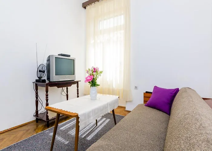 Apartment Lucy